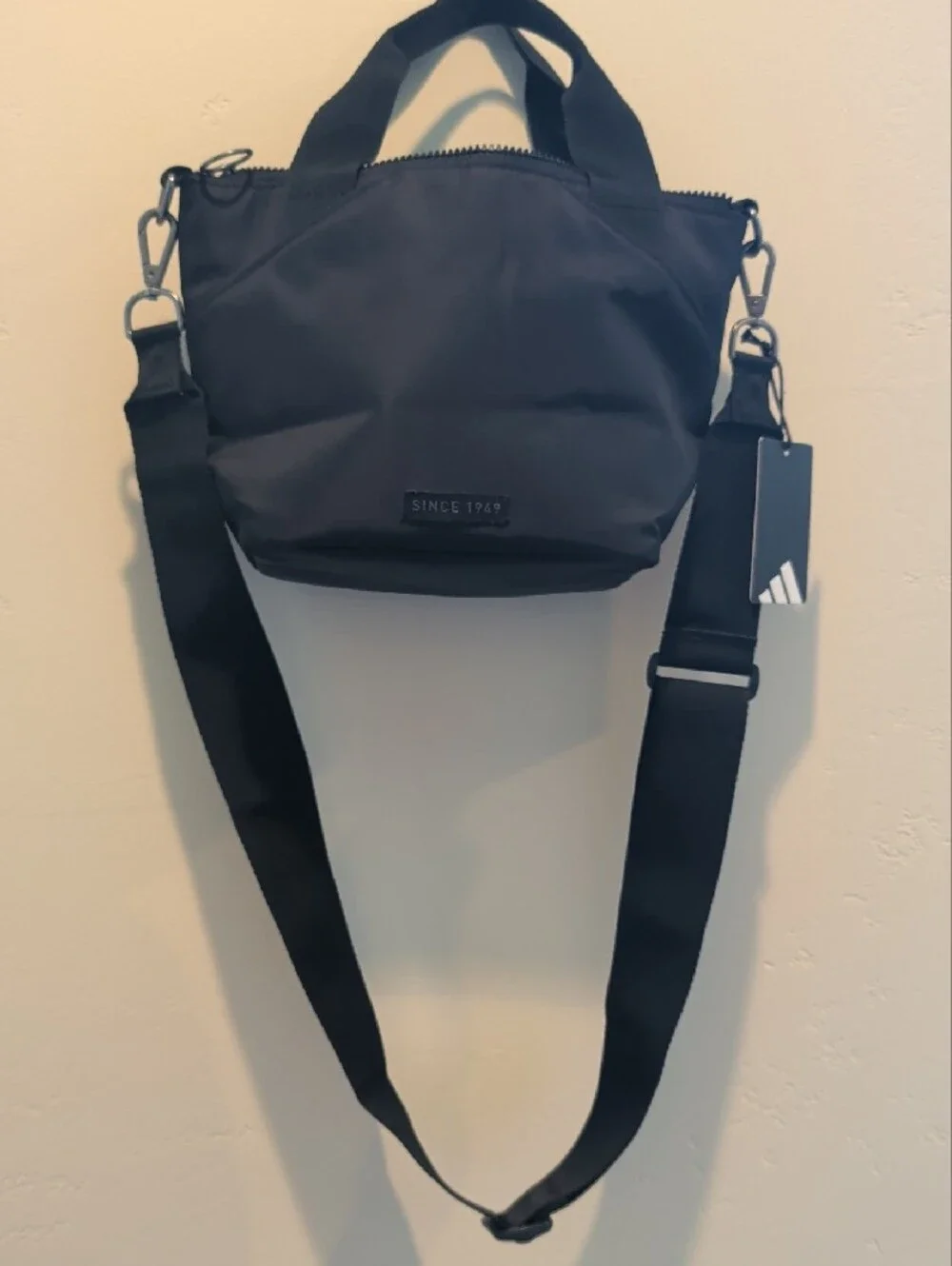 Adidas Black Crossbody Shoulder Bag - Sleek Everyday Bag